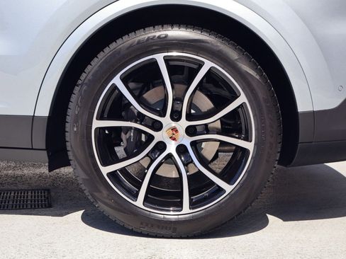 New 2026 Porsche Cayenne AWD/4WD image 27