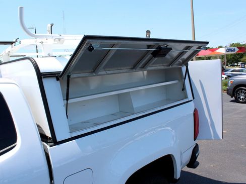 Used 2020 Chevrolet Colorado W/T w/ WT Convenience Package image 15
