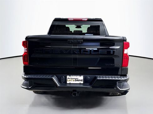 Used 2023 Chevrolet Silverado 1500 Custom w/ Rally Edition AWD/4WD image 8
