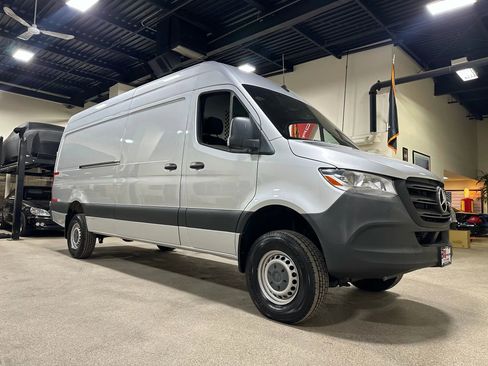 Used 2019 Mercedes-Benz Sprinter 4x4 170 image 5