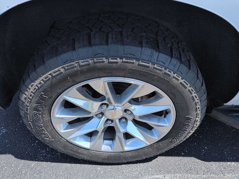 Used 2022 Chevrolet Tahoe RST w/ Sport Performance Package AWD/4WD image 9