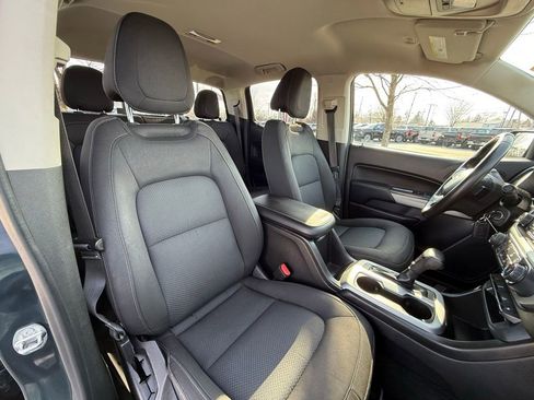 Used 2017 Chevrolet Colorado LT w/ LT Convenience Package image 28