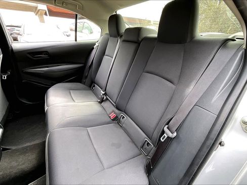 Used 2025 Toyota Corolla LE image 20