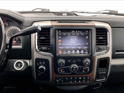 Used 2016 RAM 2500 Laramie AWD/4WD image 5