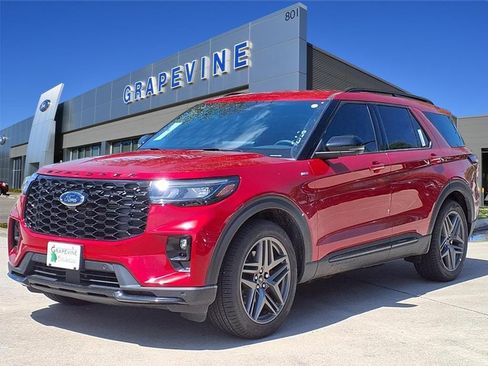 New 2026 Ford Explorer ST-Line w/ ST-Line Street Pack RWD image 8
