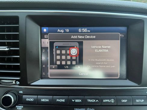 Used 2018 Hyundai Elantra SEL FWD image 32