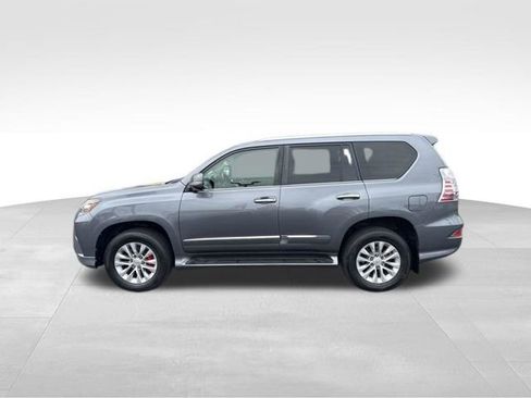 Used 2016 Lexus GX 460 w/ Premium Package AWD/4WD image 4