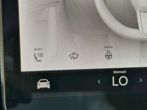 Used 2023 Tesla Model 3 Standard Range RWD image 4
