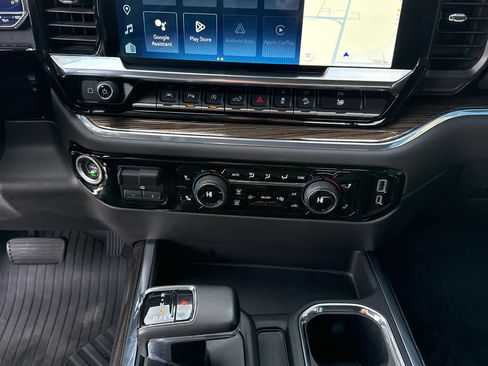 Used 2024 Chevrolet Silverado 1500 LT Trail Boss w/ LT Trail Boss Premium Package image 20