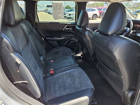 Used 2022 Mitsubishi Outlander SE FWD image 19