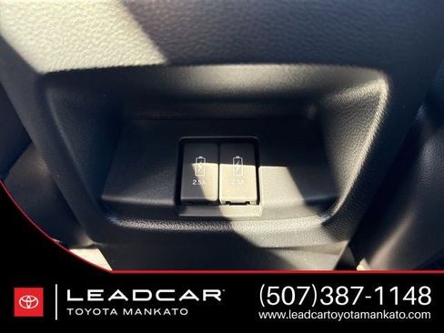 Used 2022 Honda CR-V Touring image 18