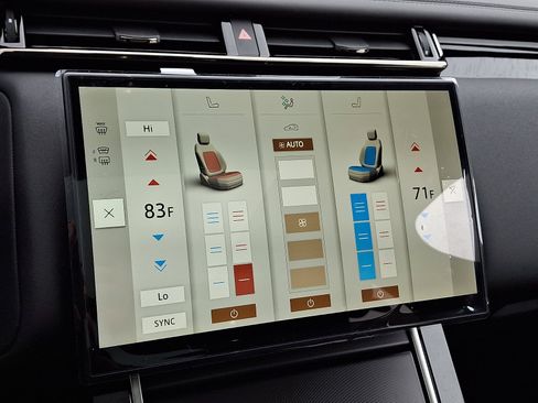 New 2026 Land Rover Range Rover Velar Dynamic SE image 13