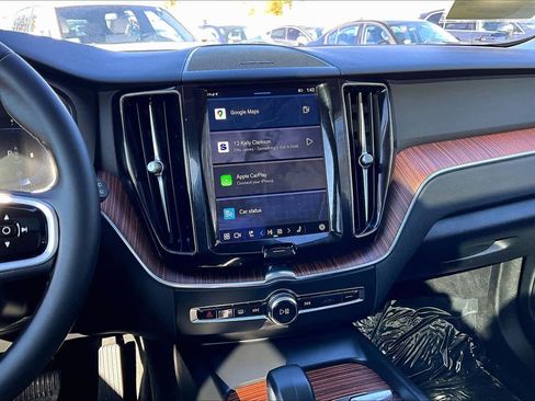 Used 2023 Volvo XC60 B5 Plus w/ Climate Package image 7