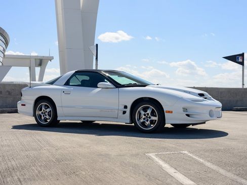 Used 2001 Pontiac Firebird Trans Am image 6