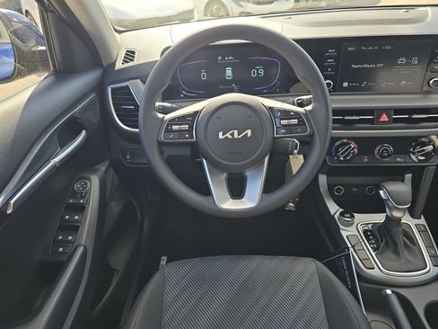 New 2026 Kia Seltos LX image 13