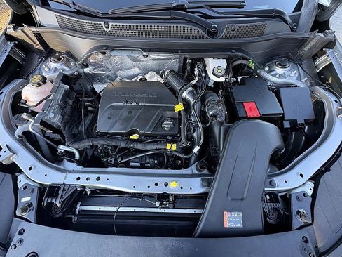 Used 2025 Chevrolet Trax LT w/ Driver Confidence Package image 27