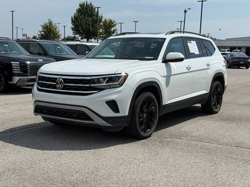 Used 2022 Volkswagen Atlas SE FWD image 2