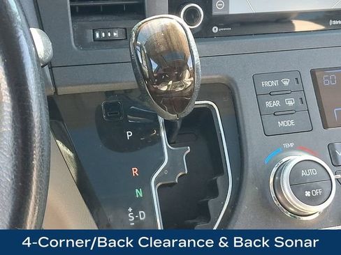 Used 2020 Toyota Sienna XLE Premium AWD/4WD image 11
