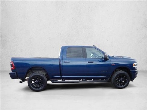 Used 2024 RAM 2500 Laramie w/ Night Edition AWD/4WD image 4