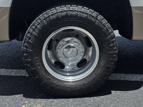 Used 2011 Ford F350 Lariat w/ Lariat Ultimate Pkg AWD/4WD image 45