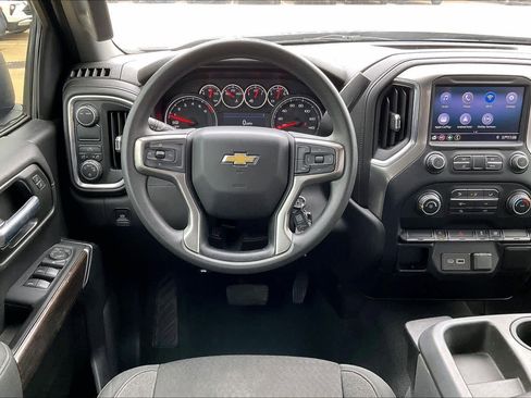 Used 2020 Chevrolet Silverado 1500 LT image 6