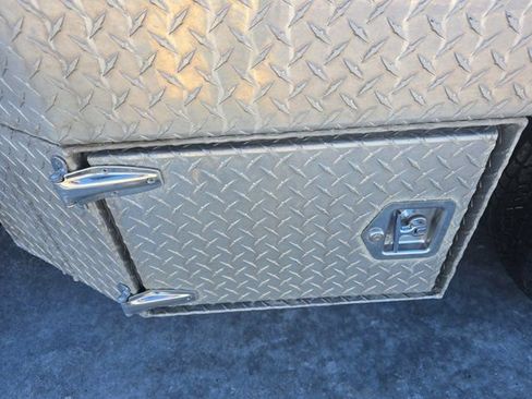 Used 2016 Chevrolet Silverado 3500 LT w/ LT Convenience Package image 11