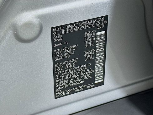 Used 2017 Nissan Rogue SV image 30