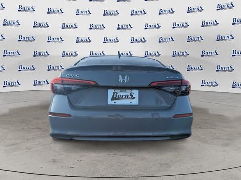 Used 2024 Honda Civic Touring image 5
