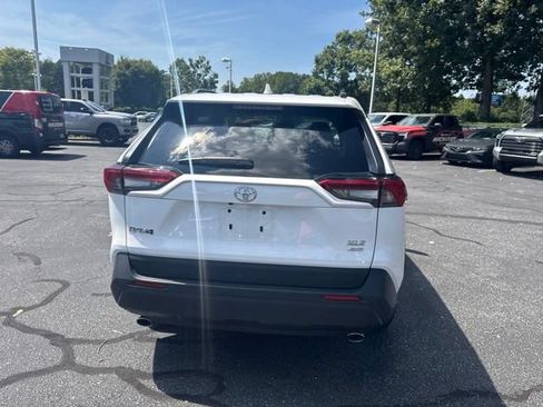 Used 2025 Toyota RAV4 XLE AWD/4WD image 5