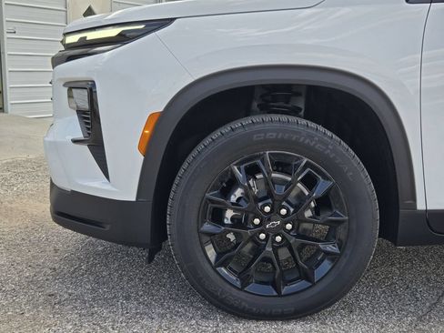 New 2026 Chevrolet Traverse LT w/ Midnight/Sport Edition FWD image 8