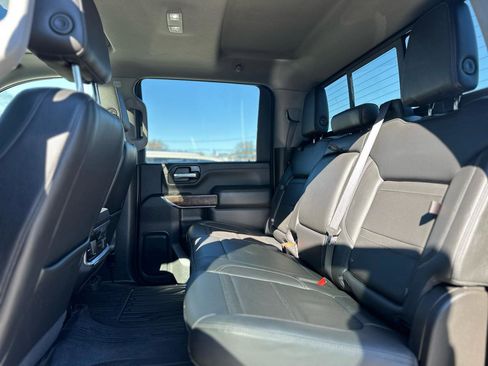Used 2022 GMC Sierra 2500 Denali w/ Denali Ultimate Package AWD/4WD image 13