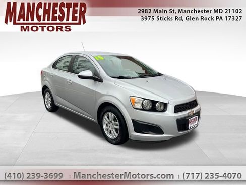 Used 2015 Chevrolet Sonic LT image 1