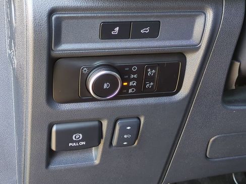 Certified 2023 Ford Expedition Limited image 18