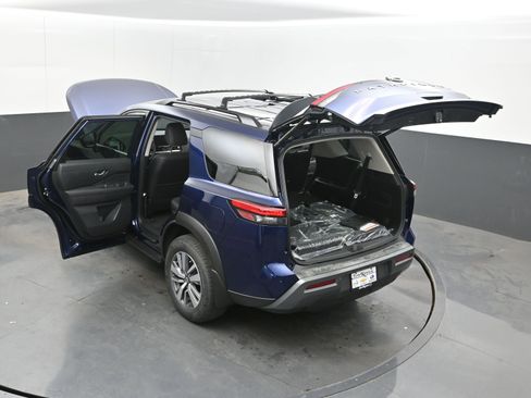 New 2026 Nissan Pathfinder SL FWD image 39