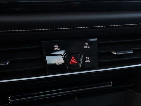 Used 2024 Volkswagen Atlas Cross Sport SEL Premium R-Line image 24