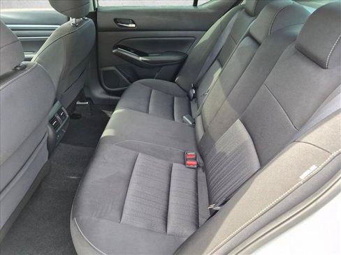 Used 2020 Nissan Altima 2.5 SV FWD image 16