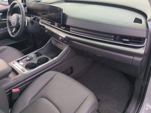 New 2026 Kia Carnival SX image 29