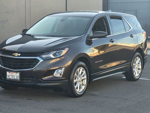 Used 2020 Chevrolet Equinox LT FWD image 1