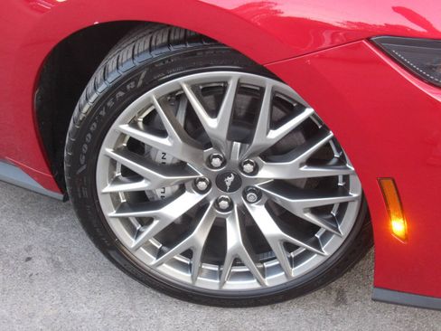 Used 2024 Ford Mustang GT Premium RWD image 5