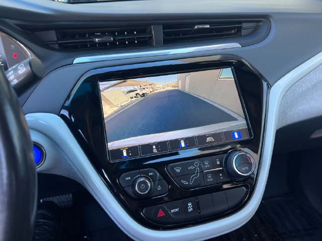 Used 2020 Chevrolet Bolt Premier w/ Infotainment Package FWD image 23