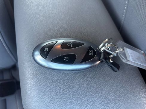 Used 2025 Hyundai Elantra SEL FWD image 22