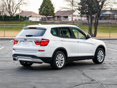 Used 2017 BMW X3 xDrive28i image 5