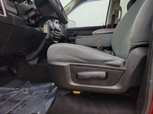 Used 2018 RAM 1500 Express image 16