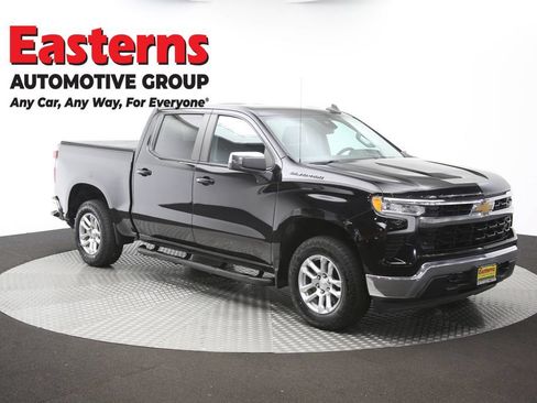 Used 2023 Chevrolet Silverado 1500 LT AWD/4WD image 51