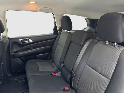 Used 2020 Nissan Pathfinder SV FWD image 34