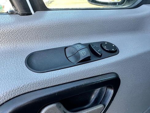 Used 2012 Mercedes-Benz Sprinter 2500 w/ Additional Battery Pkg image 26