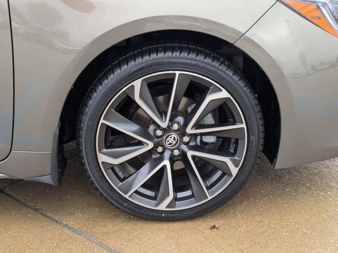 Used 2020 Toyota Corolla XSE image 33