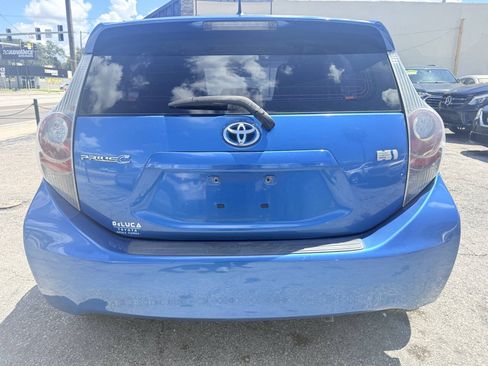 Used 2012 Toyota Prius C One FWD image 8