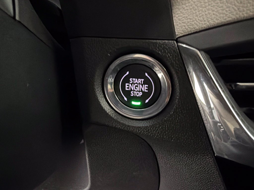 Used 2025 Buick Encore GX Avenir w/ Avenir Technology Package AWD/4WD image 16
