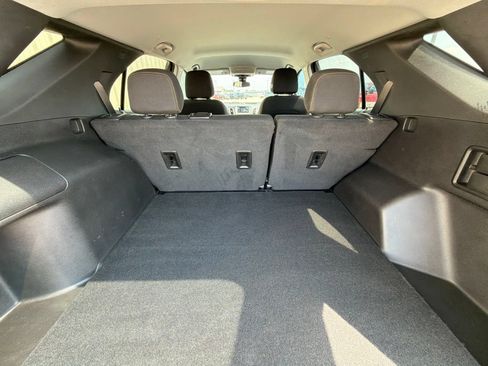 Used 2022 Chevrolet Equinox LT AWD/4WD image 10